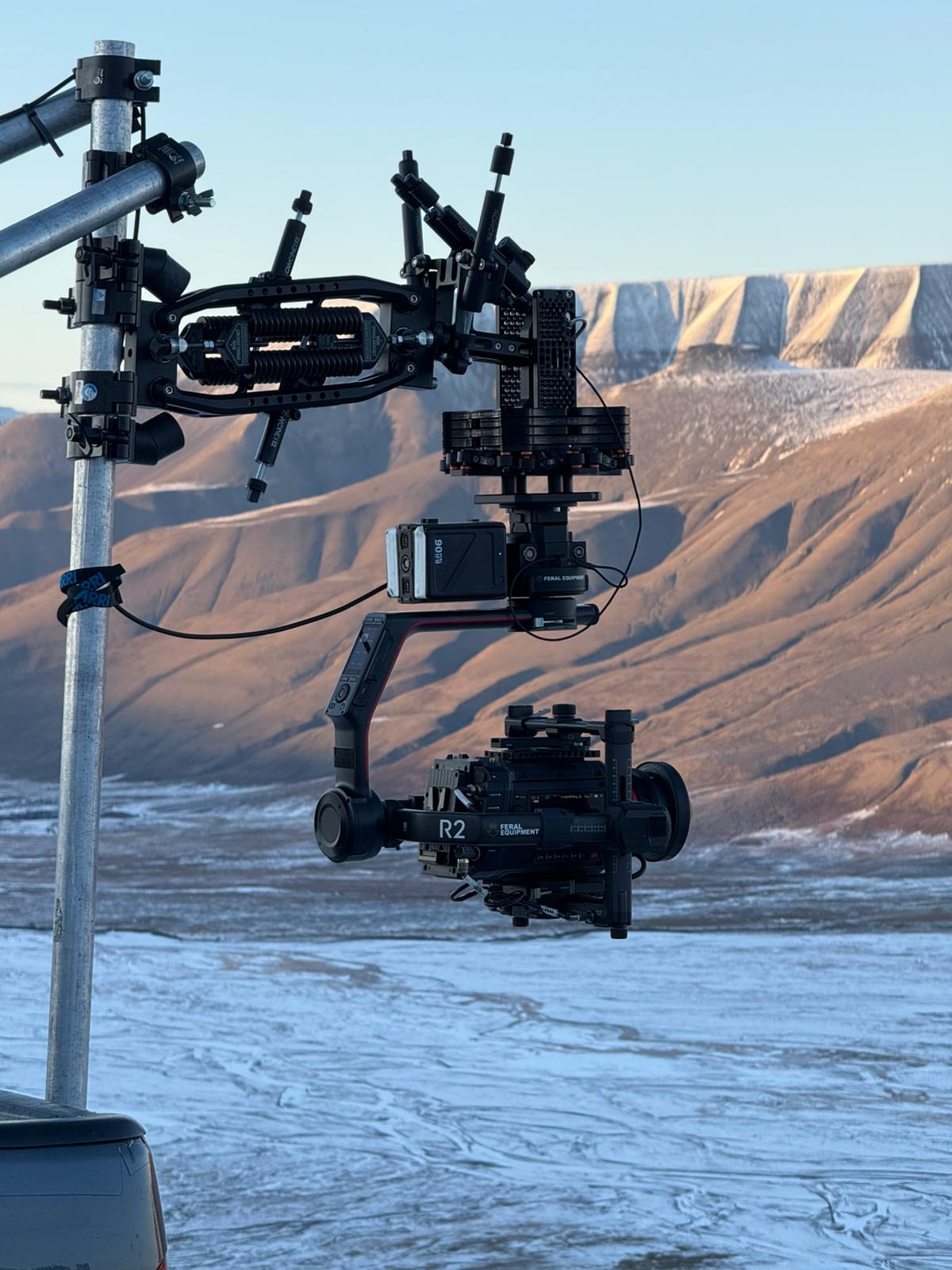 Supervision plates rig on location